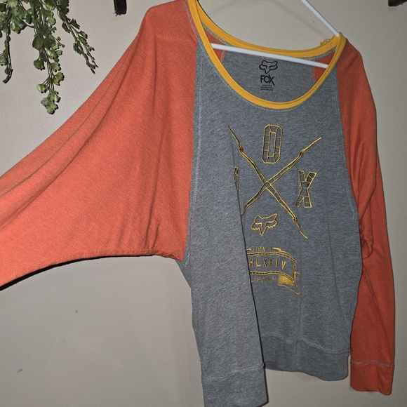 Baggy Fox Shirt - Picture 2 of 2